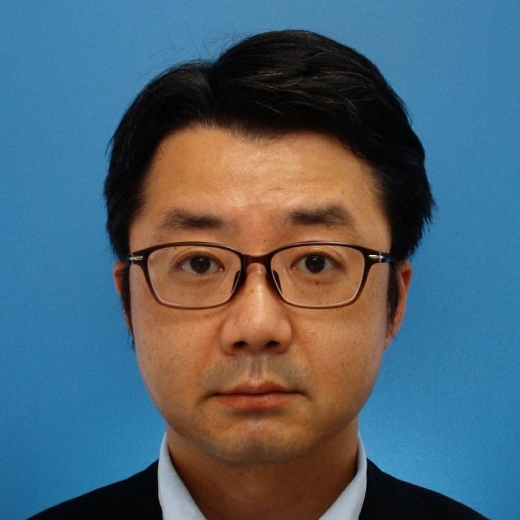 野村 賢二
