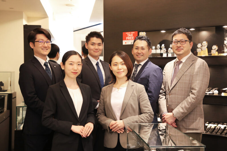 銀座本店でHP用に写真撮影を行いました。